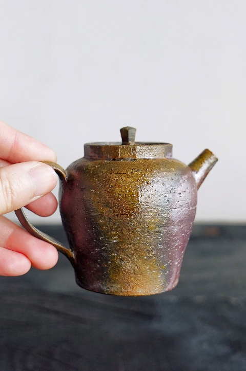 Lune Cut Clay Brewing Pot